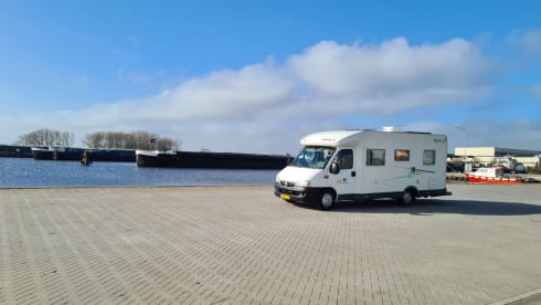 Beautiful spacious Chausson