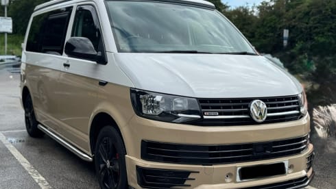 🤎 NOVA 🤎 – 4 berth Volkswagen campervan from 2019
