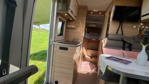 T6 – 2p Dethleffs semi-integrated from 2018