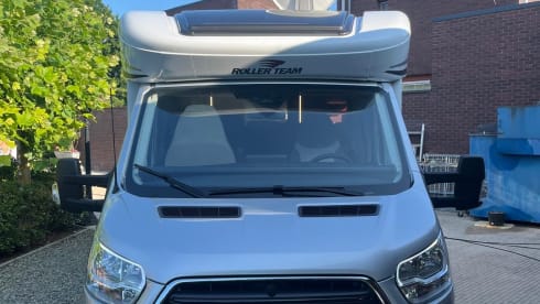 5p Ford semi-integrated uit 2025