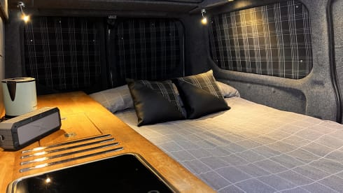Becky – Ford Transit Custom Campervan 4 Beth 