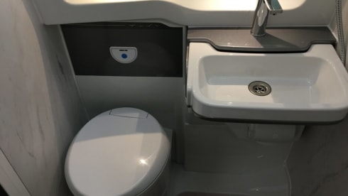 Monkiki – 4 berth Swift Voyager 485  NEW 2025 Model