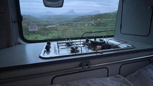 Klassischer Mazda Campervan mit Automatikgetriebe (kostenlose Versicherung)