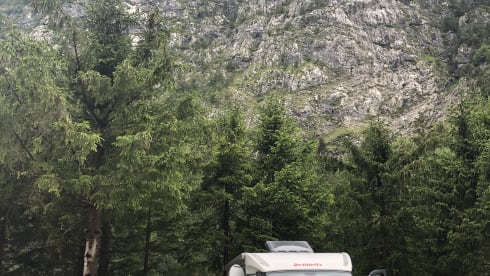 Smart & strong! 131hp - 2p - MaxxFan - CarPlay - Solar panel