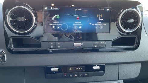 Weinsberg CaraSuite 640 MEG MB AUTOMATIC