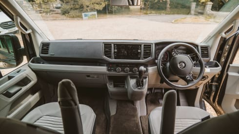 The Holiday Van – Brandneu – VW Grand California – 4 Schlafplätze – inkl. Dusche, Toilette und Küche