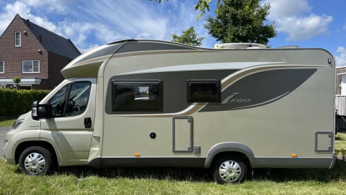 4p Bürstner semi-integrato del 2015