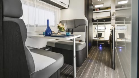 Ringo – A motorhome that is sure to wow families, New 2023 6 berth Zefiro 675