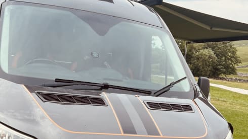 Tina – 5 berth Ford bus from 2018