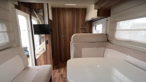 Piccolino – Travel comfortably and safely in a small camper.