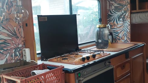 6-person cozy family camper 
