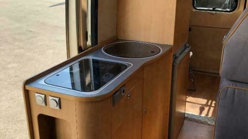 Lets go, life is too short – 2p Adria Mobil 600 Bus camper from 2008