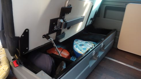 Ford Nugget Westfalia with pop-up roof