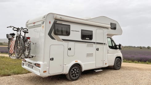 Charlie – Weinsberg CaraHome Alkoven