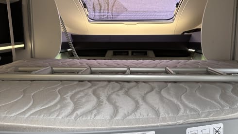 170 PK automaat – very nice, extra spacious, all seasons, 4p semi-integrated 2022, automatic
