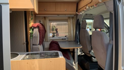 Hygge – Atmospheric camper bus for a fun adventure