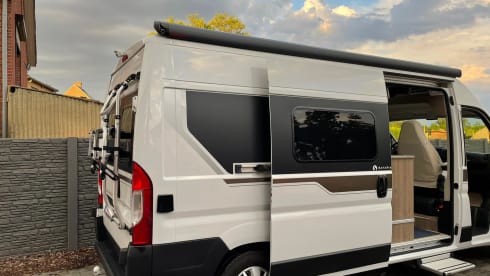 BusCamper Bavaria - 2 personen (+ 1 hond)