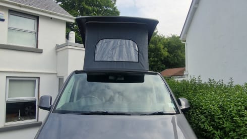Mr. Grey – 4 berth Volkswagen campervan from 2016