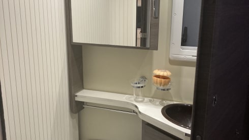 4p McLouis semi-integrated from 2017
