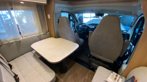 Teilintegriertes Wohnmobil CARADO T447 - Edition 15 zu vermieten