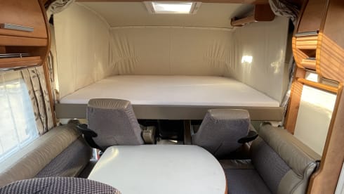 Edens Wanderlust – Luxury camper with every convenience, a dream on wheels!