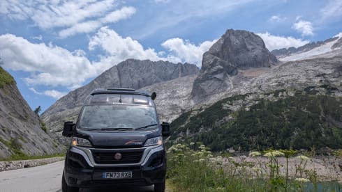 Ebbw Campervan – Autobus 4 couchettes (autre modèle à partir de 2023)