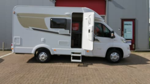 E-type – New camper TV, automatic, model 2020/2021