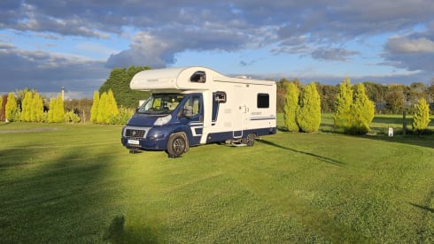 Sweeney – 5/6 berth Swift Escape 686