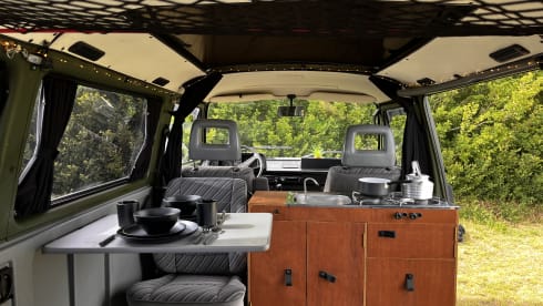Veteraan / Opa – 2-seater Volkswagen campervan from 1985