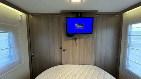 5 person Luxury camper with barbecue included 