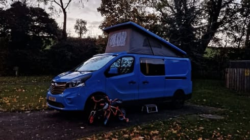 Dug – 3/4 berth Vauxhall Vivaro campervan,