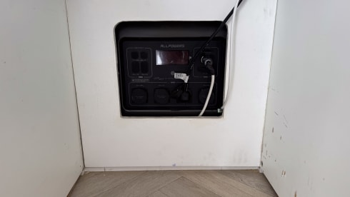 Luna, jouw compacte huis op wielen vol vrijheid! – 2p Volkswagen bus from 2013