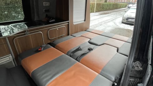 Oli  – 4 berth Volkswagen campervan from 2008