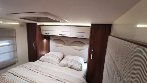 Droom op wielen! -Luxe camper met grote leefruimte!
