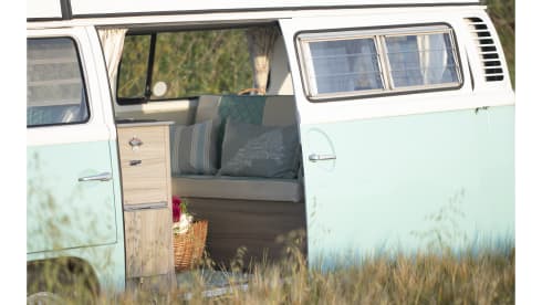 Pip – Vintage VW Campervan 'Pip'