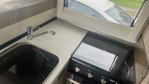 4 berth Benimar semi-integrated from 2021