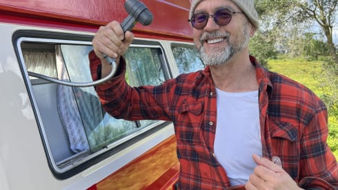 Vermelho  – Rent a Campervan Blue CLassics ‘s Volkswagen T3  red