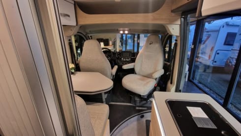 C15 – 2-Personen-Dethleffs-Bus aus dem Jahr 2025