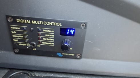 4-person LMC CRUISER T732 semi-integrated motorhome from 2020