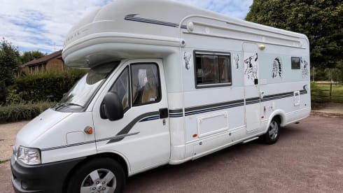 Dakota – 4 berth Autotrail alcove from 2004