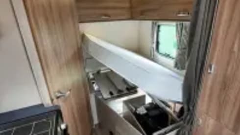 EDGE 464 VLY – 4-Berth Motorhome | Unlimited Miles | Pet Friendly | EU Travel Allowed