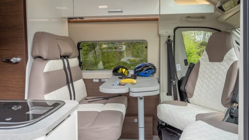 Off the Grid 1 – Brand new 6.36 bus camper with automatic transmission and solar panel, "off the grid no. 1"