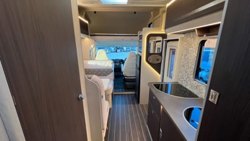 Motorhome to Hire - Rimor Seal 5 - 6 belts 6 berth