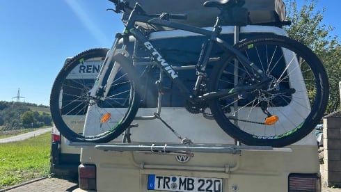 T 4 You – T4 with roof tent + gas heating at a bargain price from 15 EUR/person