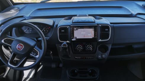 Anne – Carado i447