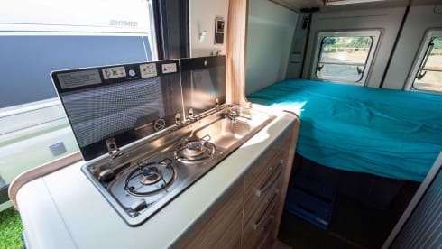 Hymer Ayers Rock 2022 with sleeping roof for 2 or 4 people