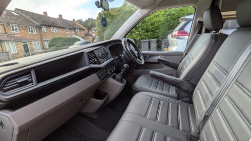 Annie – 4 berth VW family campervan (2021)