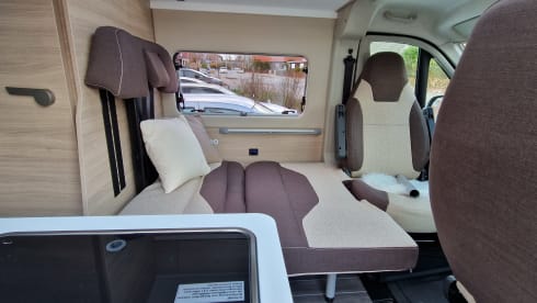 LoungeCamper – Want to slow down and have fun driving