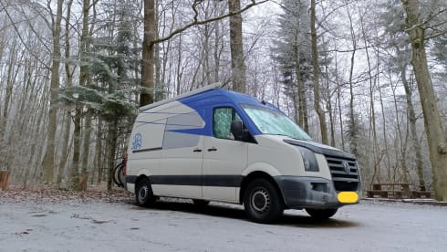 Vanture24 – 2p Volkswagen bus from 2011