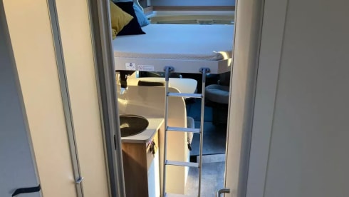 Roxi – Dethleffs Semi-integrated 4p from 2021 (Very nice and complete)